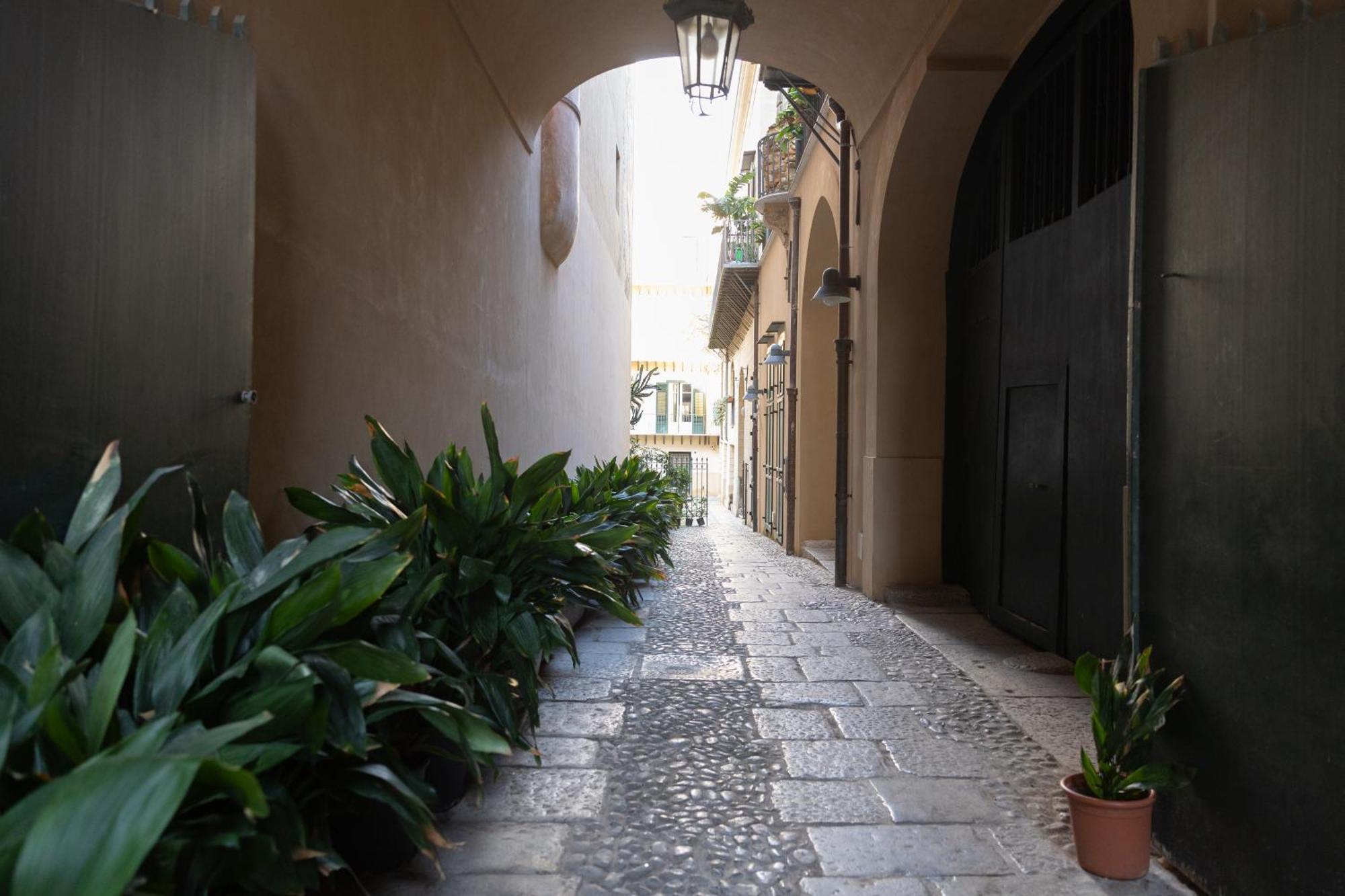 Dimora Artale In Cattedrale Apartamento Palermo Exterior foto